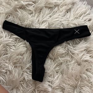 Boutine bikini black bottoms